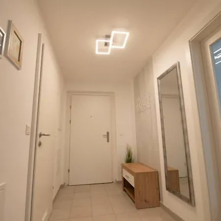 דירה Stilvolle 2-zimmer In Graz-lend Mit Tiefgaragenplatz *